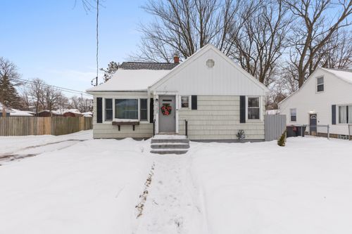 3288 Chestnut Ave, Grandville, MI, 49418-1509 | Card Image