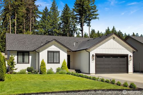 8209 Colfax Ct, Maple Falls, WA, 98266-8291 | Card Image