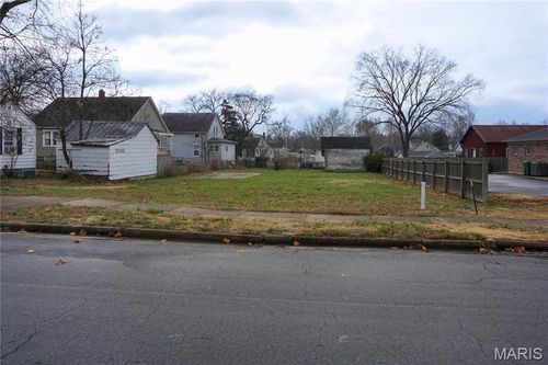 104 E 3rd St, Rolla, MO, 65401-3260 | Card Image