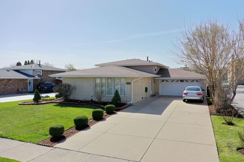 7849 W 79th Pl, Bridgeview, IL, 60455-1403 | Card Image