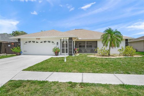 7727 36th Ln E, Sarasota, FL, 34243-2890 | Card Image