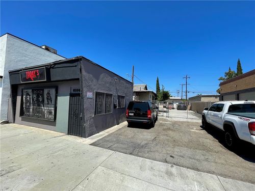 8106 Eastern Ave, Bell Gardens, CA, 90201-6417 | Card Image