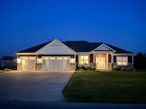 801 Ann Marie Dr, Utica, IL, 61373-9101 | Card Image