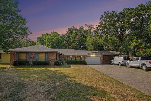 737 Judy Ln, Seagoville, TX, 75159-1747 | Card Image