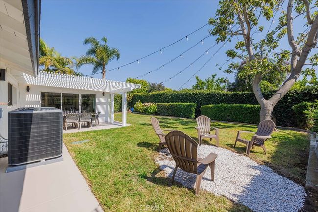 9792 La Arena Cir, House other with 3 bedrooms, 3 bathrooms and 2 parking in Fountain Valley CA | Image 38