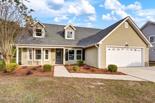 10 Bay Dr, Sneads Ferry, NC, 28460-9734 | Card Image