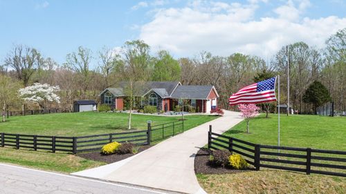 1600 Wooleyville Rd, Campbellsville, KY, 42718-9227 | Card Image
