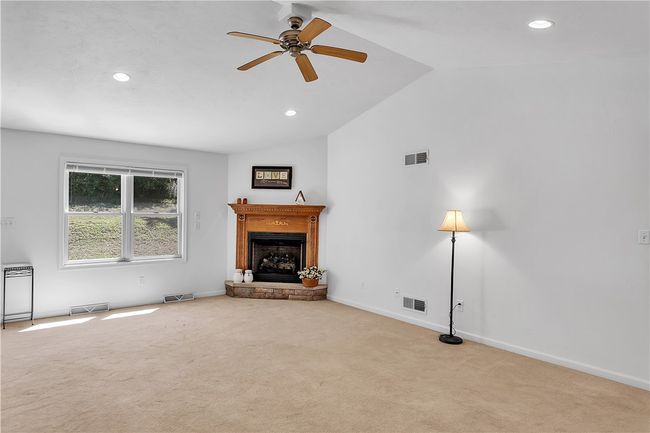 106 Cougar Ln, House other with 4 bedrooms, 3 bathrooms and 4 parking in Claridge PA | Image 11
