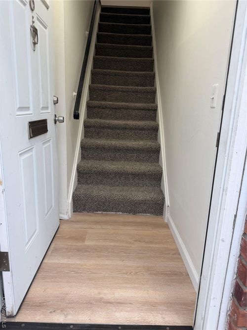 apt-6-2 Colonial Dr, Wappingers Falls, NY, 12590-2527 | Card Image