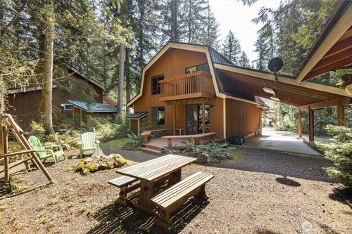 7140 St Helens Pl, Deming, WA, 98244 | Card Image