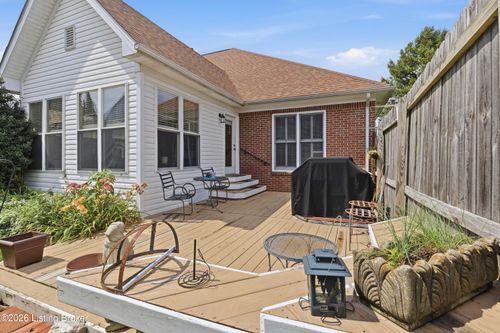 8302 Dravo Cir, Louisville, KY, 40220-5814 | Card Image