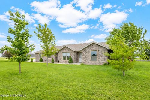 9566 County Road 371, NEW BLOOMFIELD, MO, 65063-1521 | Card Image