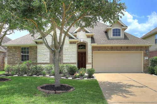 2203 Summit Pass Ln, League City, TX, 77573-3975 | Card Image