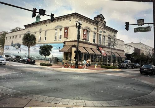 705 W Beresford Ave, DeLand, FL, 32720-7204 | Card Image