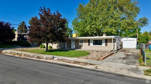468 Pioneer Ave, Tooele, UT, 84074-3006 | Card Image