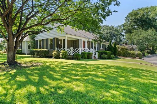 410 Holmes Cir, Memphis, TN, 38111-4412 | Card Image