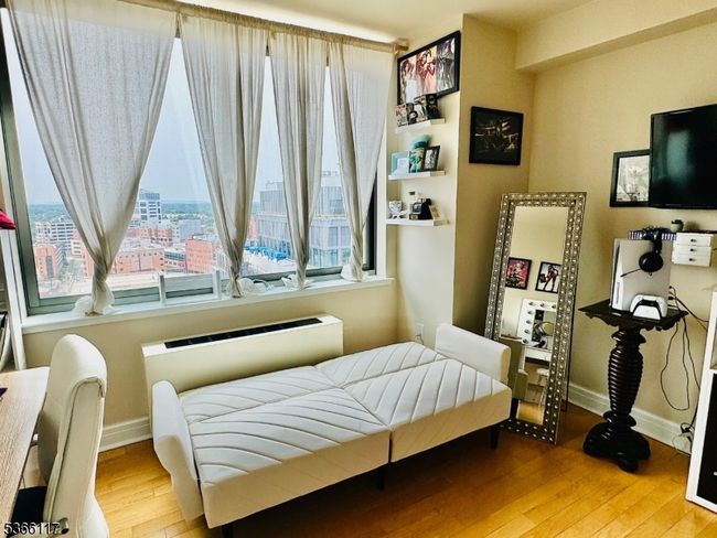 APT-2205 - 1 Spring St, Townhouse with 2 bedrooms, 2 bathrooms and null parking in New Brunswick NJ | Image 32