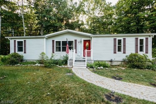 7 New Myrtle Dr, Montague, NJ, 07827-3048 | Card Image