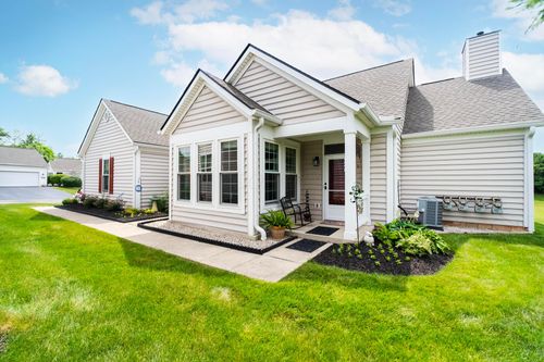 5890 Oak Path Ln, Columbus, OH, 43213-7302 | Card Image