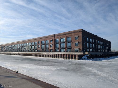 unit-130-401 W Shoreline Dr, Sandusky, OH, 44870-0903 | Card Image