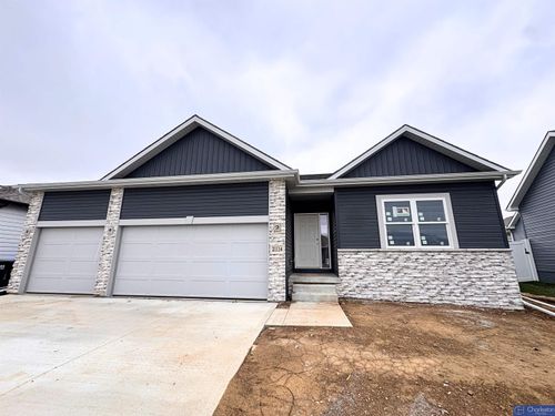5106 Kestrel Parkway, Elkhorn, NE, 68022 | Card Image