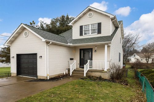 1532 Gore Rd, Erie, PA, 16509-1910 | Card Image