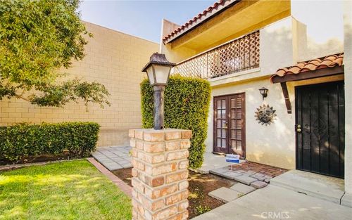 17439 Virginia Ave, Bellflower, CA, 90706-6478 | Card Image