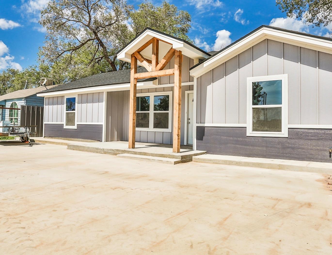 33rd St, Lubbock, TX 79410