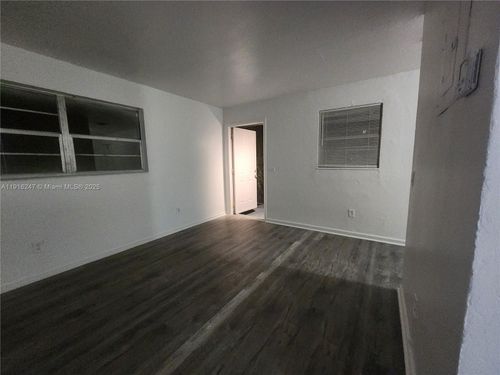 apt-5-519 Nw 8th Ave, Fort Lauderdale, FL, 33311-8105 | Card Image