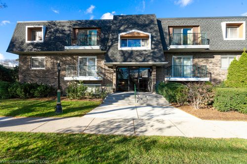 apt-3d-3222 Sanders Rd, Northbrook, IL, 60062-7151 | Card Image