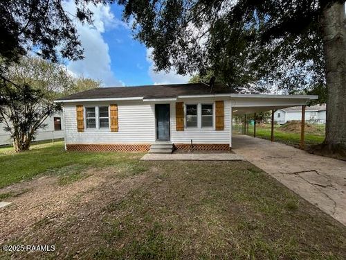 1823 Clover St, Opelousas, LA, 70570-6701 | Card Image