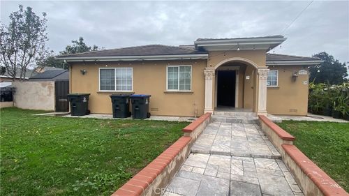 917 S Pacific, Santa Ana, CA, 92703 | Card Image