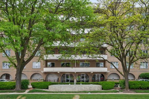 apt-309-6400 N Cicero Ave, Lincolnwood, IL, 60712-3400 | Card Image