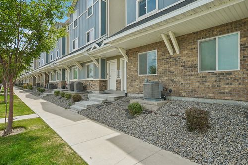 2624 S Pickwick St, Magna, UT, 84044-1287 | Card Image