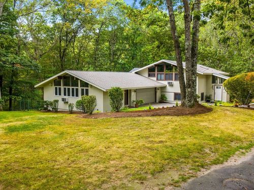 16 Hampshire Rd, Wayland, MA, 01778-1006 | Card Image