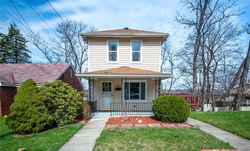 147 E Virginia Ave, Munhall, PA, 15120-3277 | Card Image