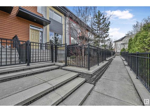 7506 May Common Nw, Edmonton, AB, T6R0G9 | Card Image