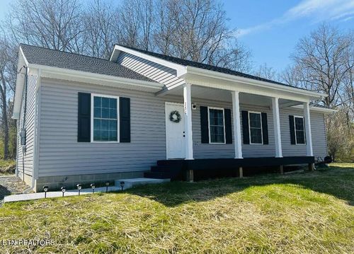 280 Parker Ln, Middlesboro, KY, 40965-1433 | Card Image