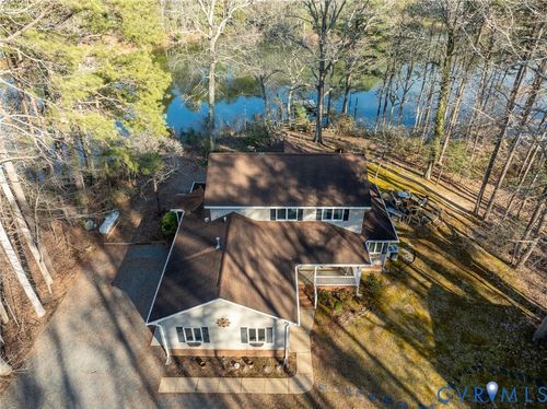 320 White Pine Ln, Hartfield, VA, 23071-3155 | Card Image