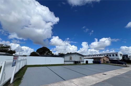 b-19122 Nw 36th Ave, Miami Gardens, FL, 33056-2253 | Card Image