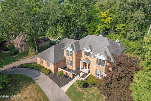 2949 Secretariat Rd, Ottawa Hills, OH, 43615-2163 | Card Image