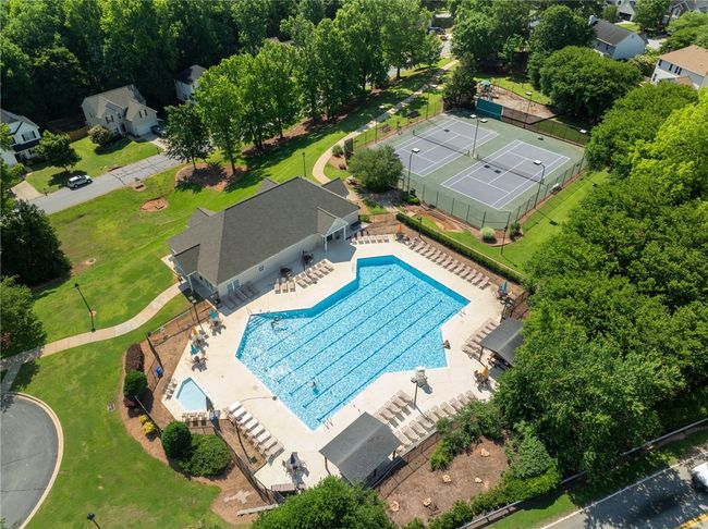 Amenities Across the street | Image 29