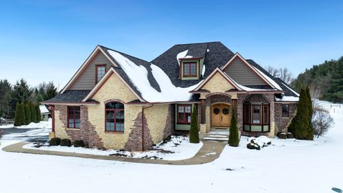 6871 Montague Rd, ROCKFORD, IL, 61102-3739 | Card Image