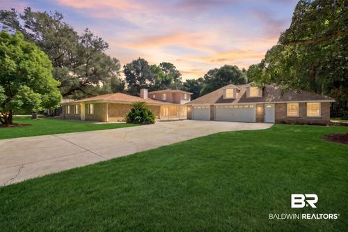 9092 Woodland Dr, Elberta, AL, 36530-5420 | Card Image