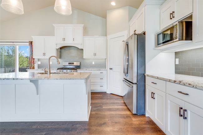 Kitchen | Image 16
