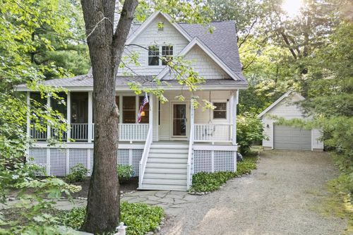18581 Brook Holw, New Buffalo, MI, 49117-8833 | Card Image