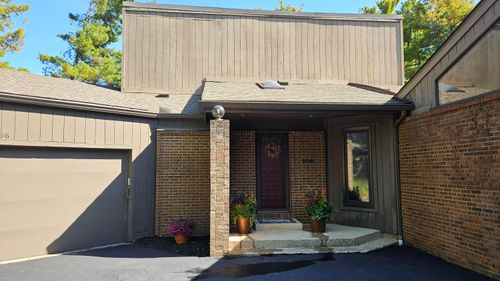 1615-1616 Coppertree Rd, Columbus, OH, 43232-1501 | Card Image