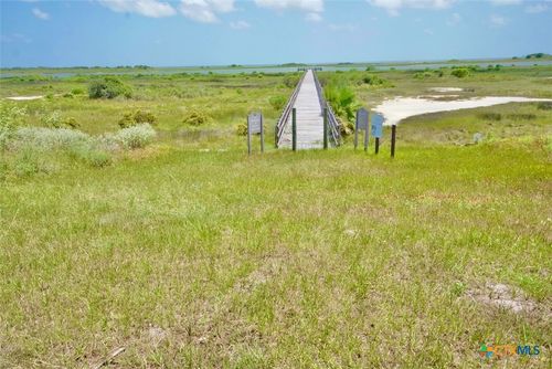L 135 E Burgundy Bay, Port O'Connor, TX, 77982 | Card Image