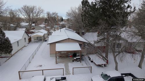 1039 S 5th St, Douglas, WY, 82633-2810 | Card Image