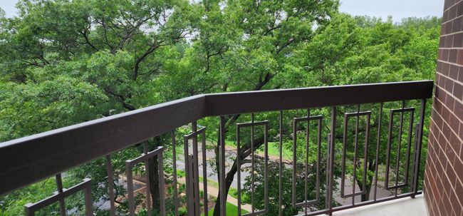 Balcony | Image 10